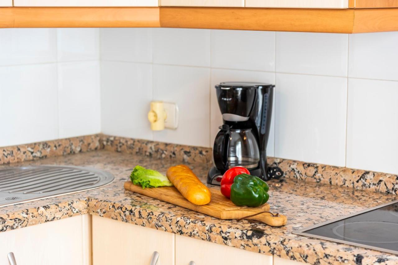 17 Los Cristianos Central By The Beach ,Wifi Arona  Exteriör bild
